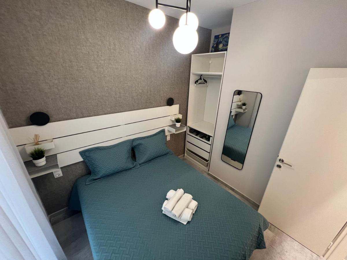 Chic Urban Escape By Thesbnb Daire