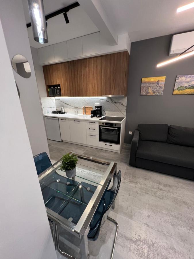 Chic Urban Escape By Thesbnb Daire