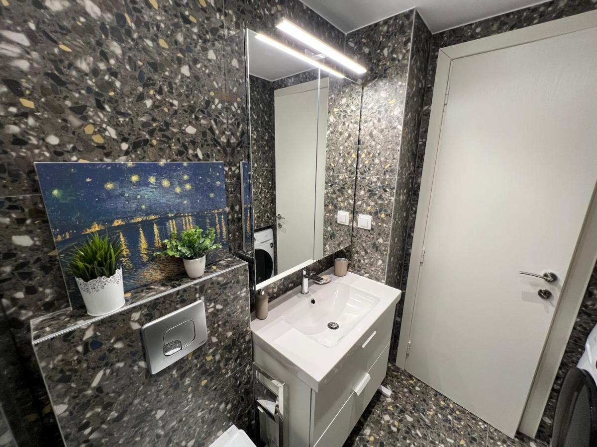 Chic Urban Escape By Thesbnb Daire *